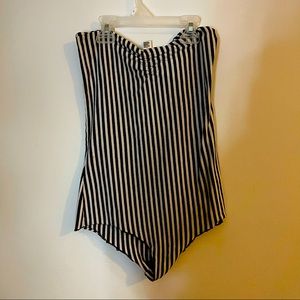 American Apparel Striped Body Suit 🤍🖤